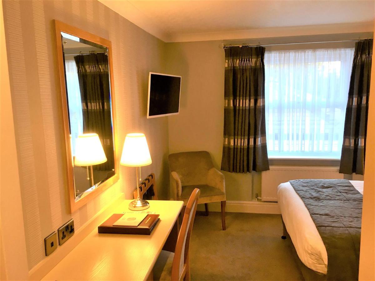Astley Bank Hotel Darwen Dış mekan fotoğraf