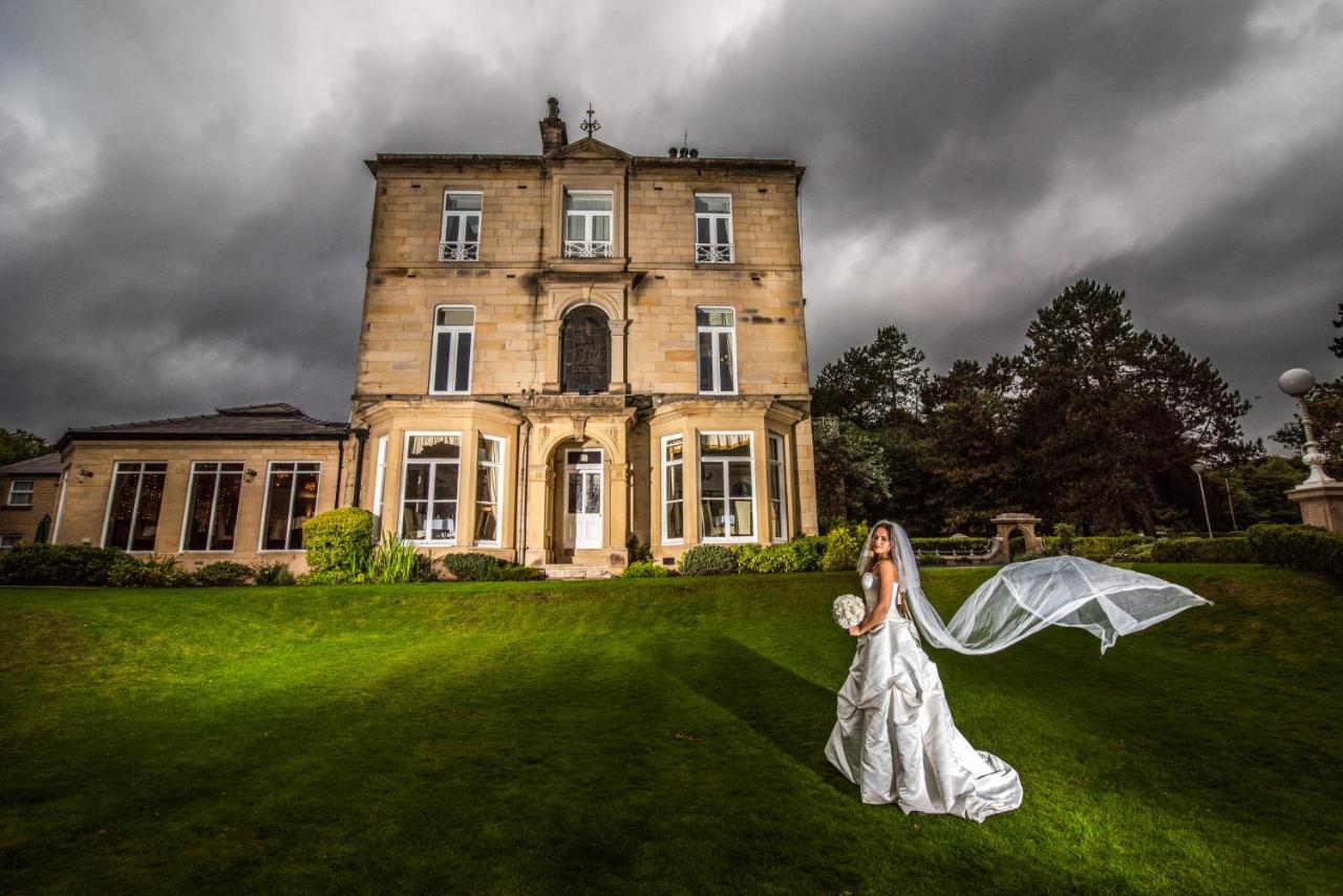 Astley Bank Hotel Darwen Dış mekan fotoğraf