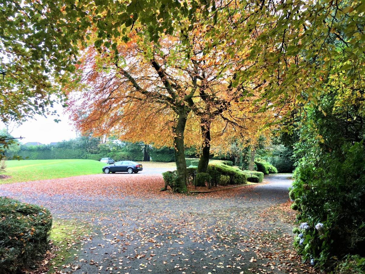 Astley Bank Hotel Darwen Dış mekan fotoğraf