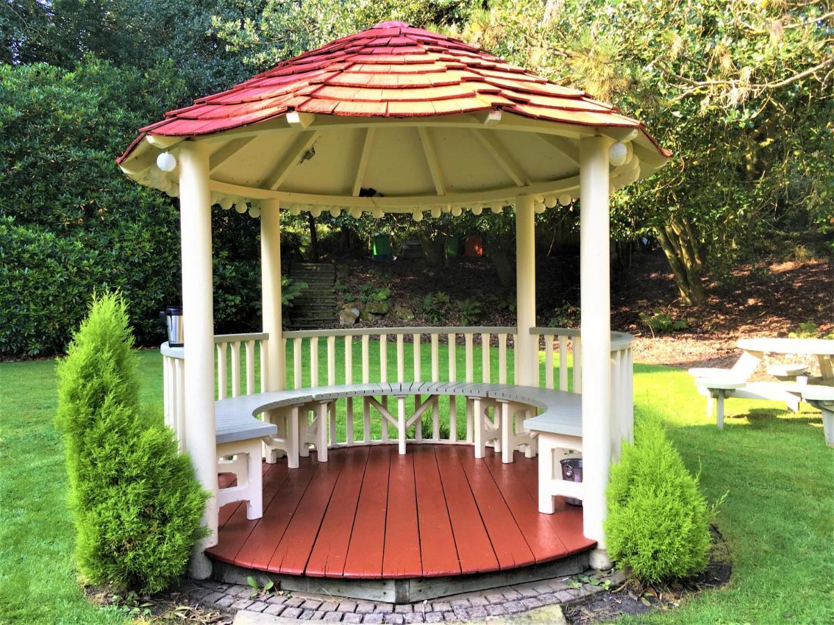 Astley Bank Hotel Darwen Dış mekan fotoğraf