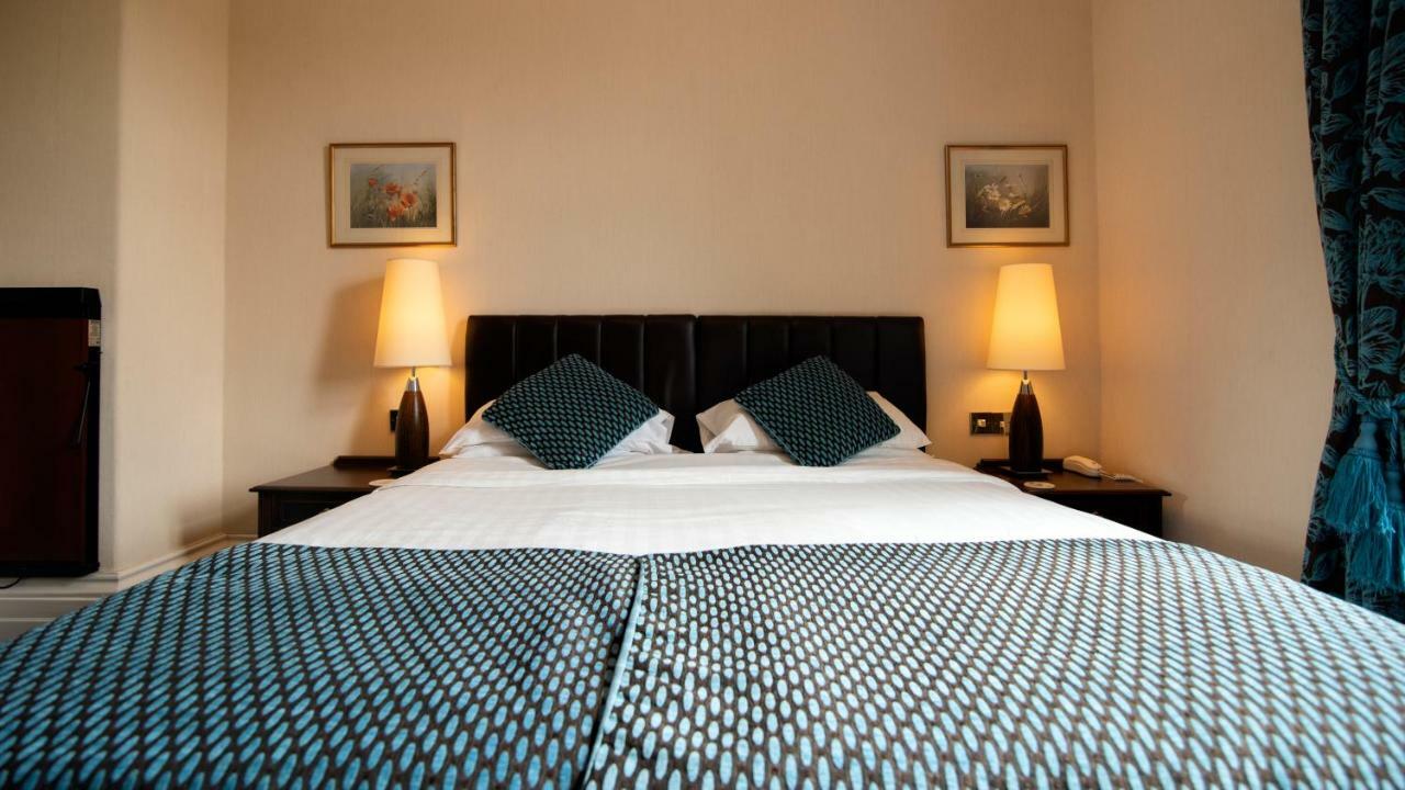 Astley Bank Hotel Darwen Dış mekan fotoğraf