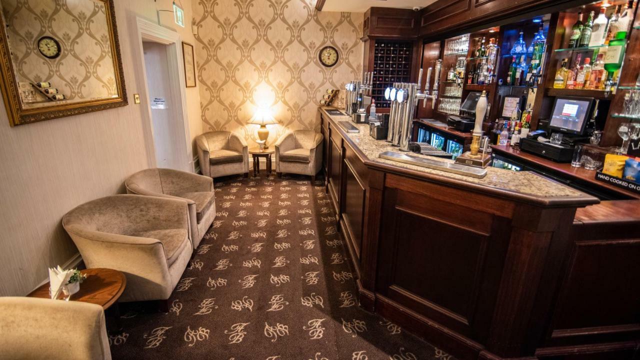 Astley Bank Hotel Darwen Dış mekan fotoğraf