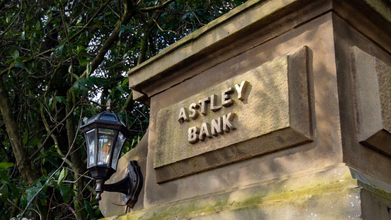 Astley Bank Hotel Darwen Dış mekan fotoğraf